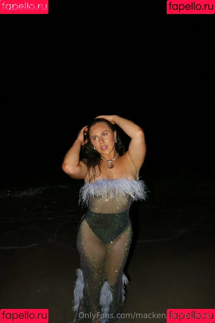 MacKenzie Brooke Onlyfans Photo Gallery 