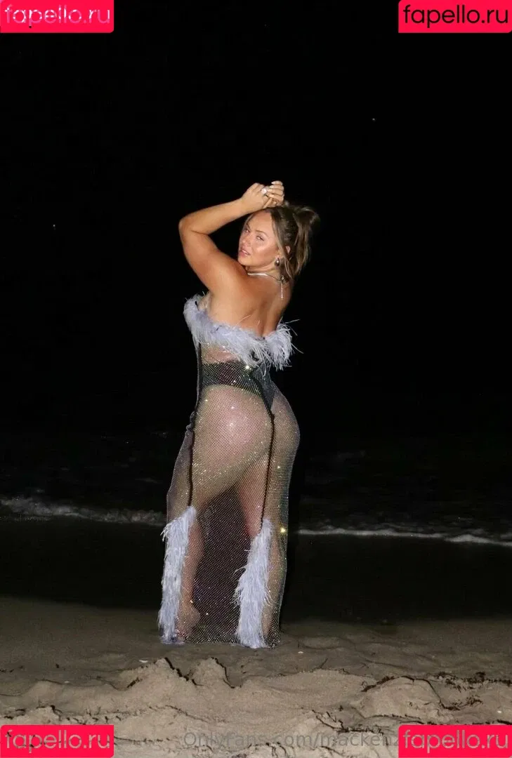 MacKenzie Brooke Onlyfans Photo Gallery 