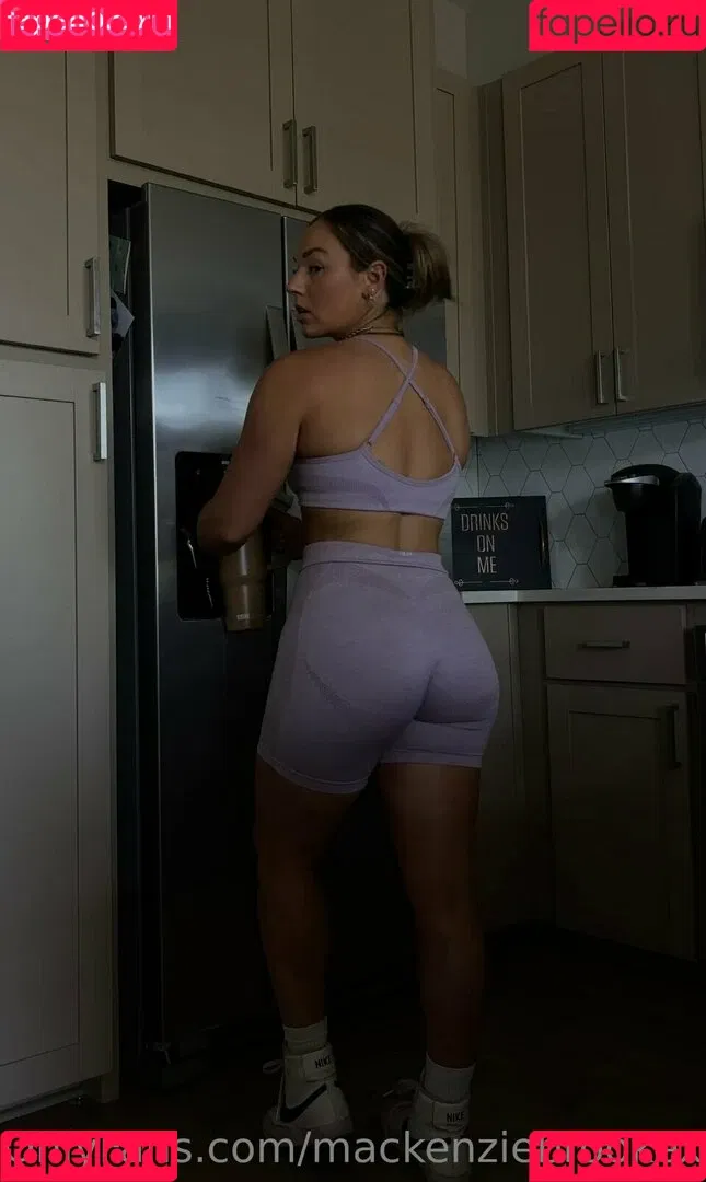 MacKenzie Brooke Onlyfans Photo Gallery 