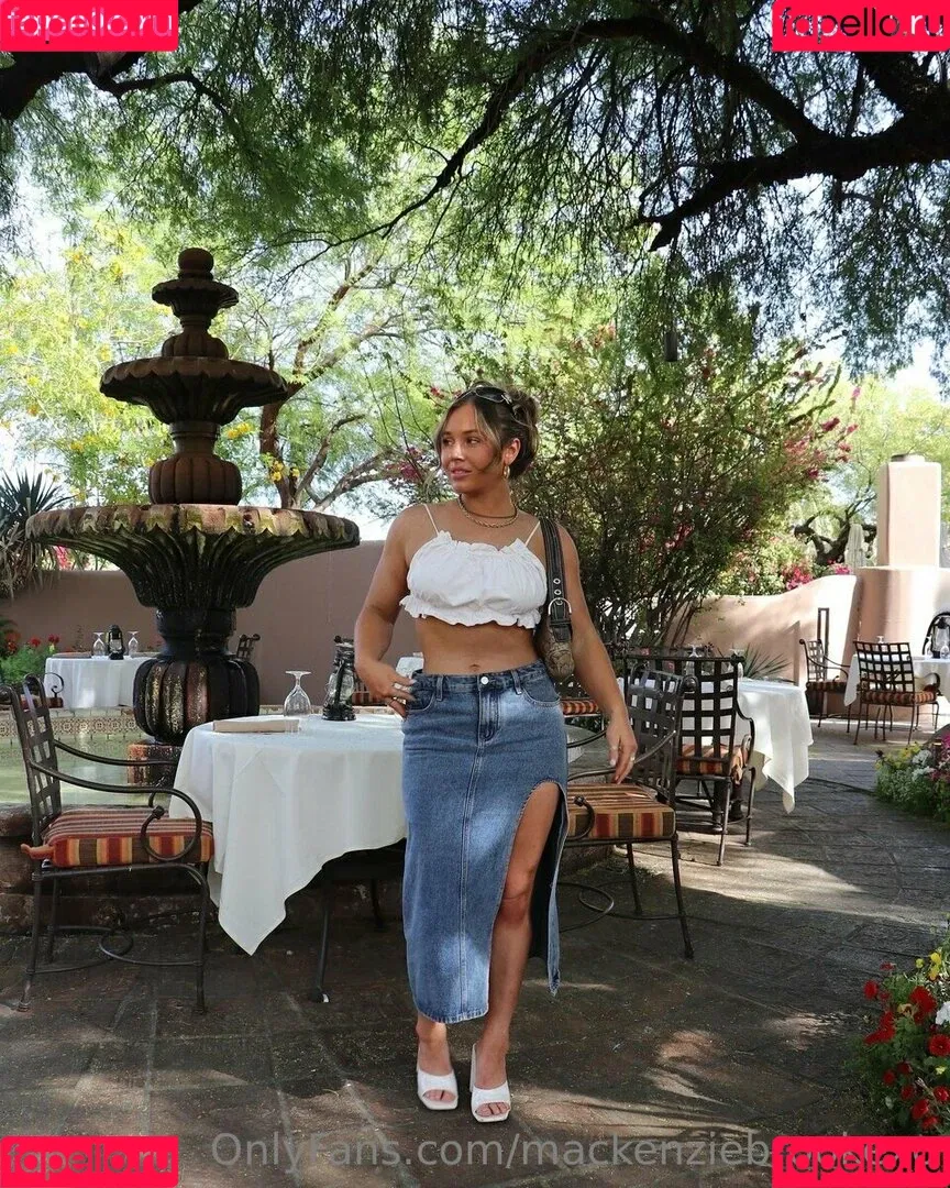 MacKenzie Brooke Onlyfans Photo Gallery 