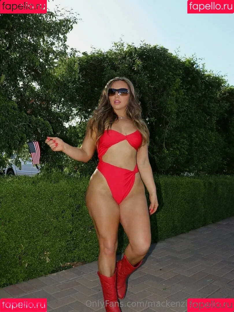 MacKenzie Brooke Onlyfans Photo Gallery 