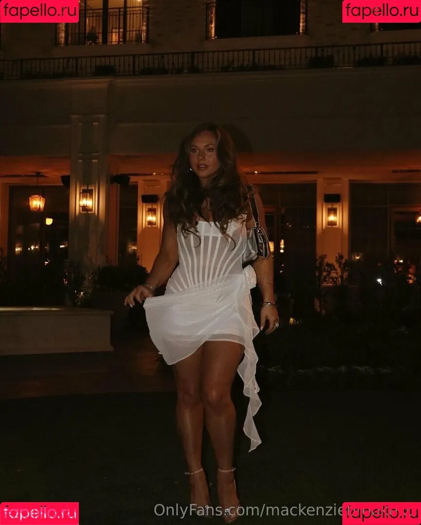 MacKenzie Brooke Onlyfans Photo Gallery 