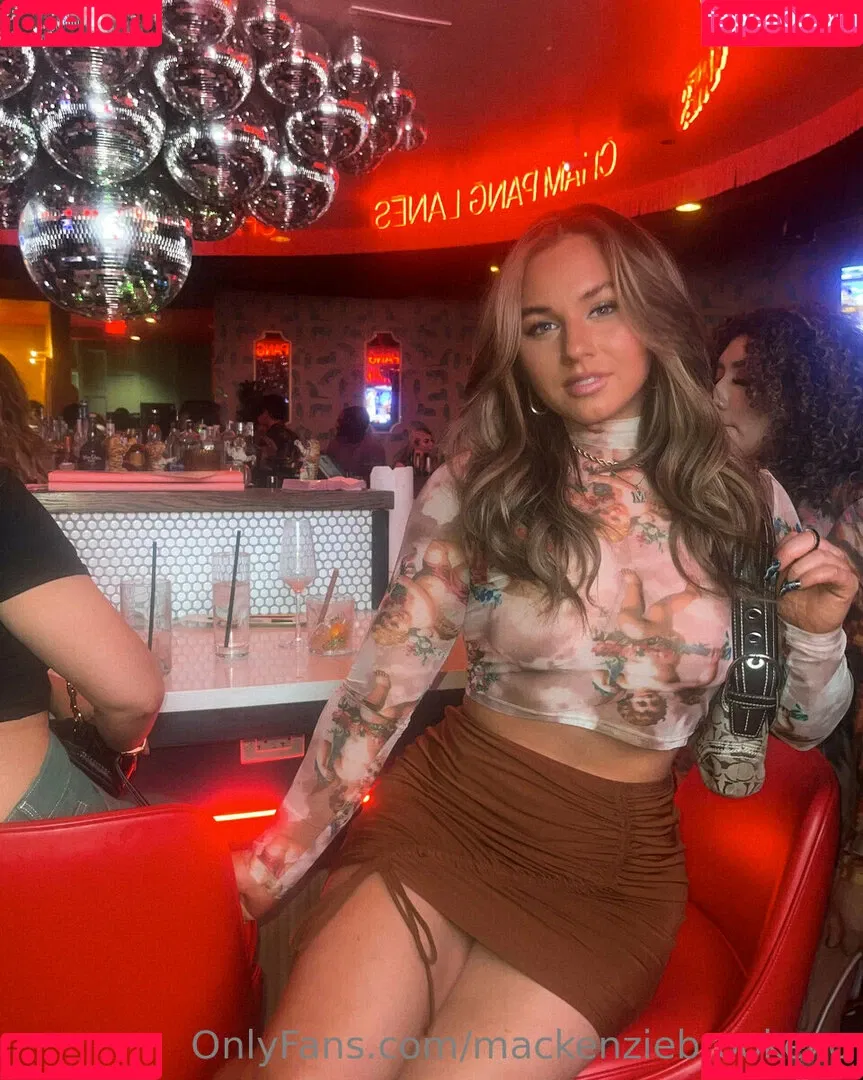 MacKenzie Brooke Onlyfans Photo Gallery 