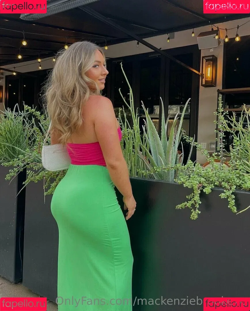 MacKenzie Brooke Onlyfans Photo Gallery 
