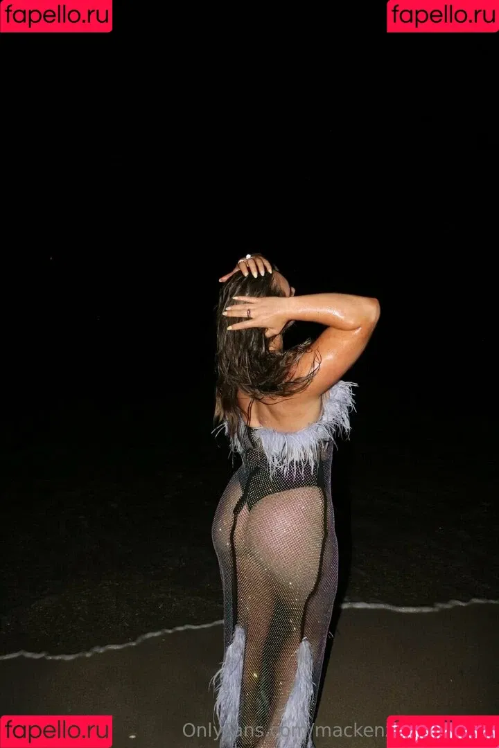 MacKenzie Brooke Onlyfans Photo Gallery 