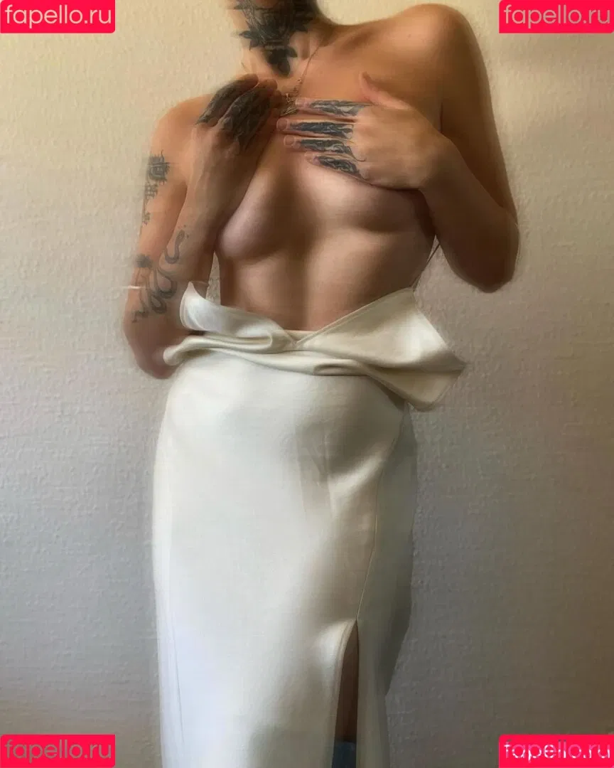 Leonie Jeen Onlyfans Photo Gallery 