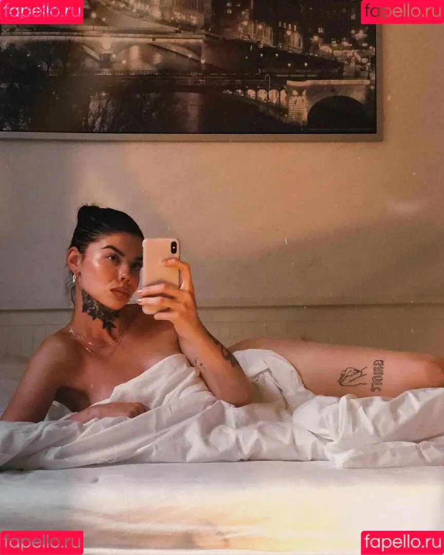 Leonie Jeen Onlyfans Photo Gallery 