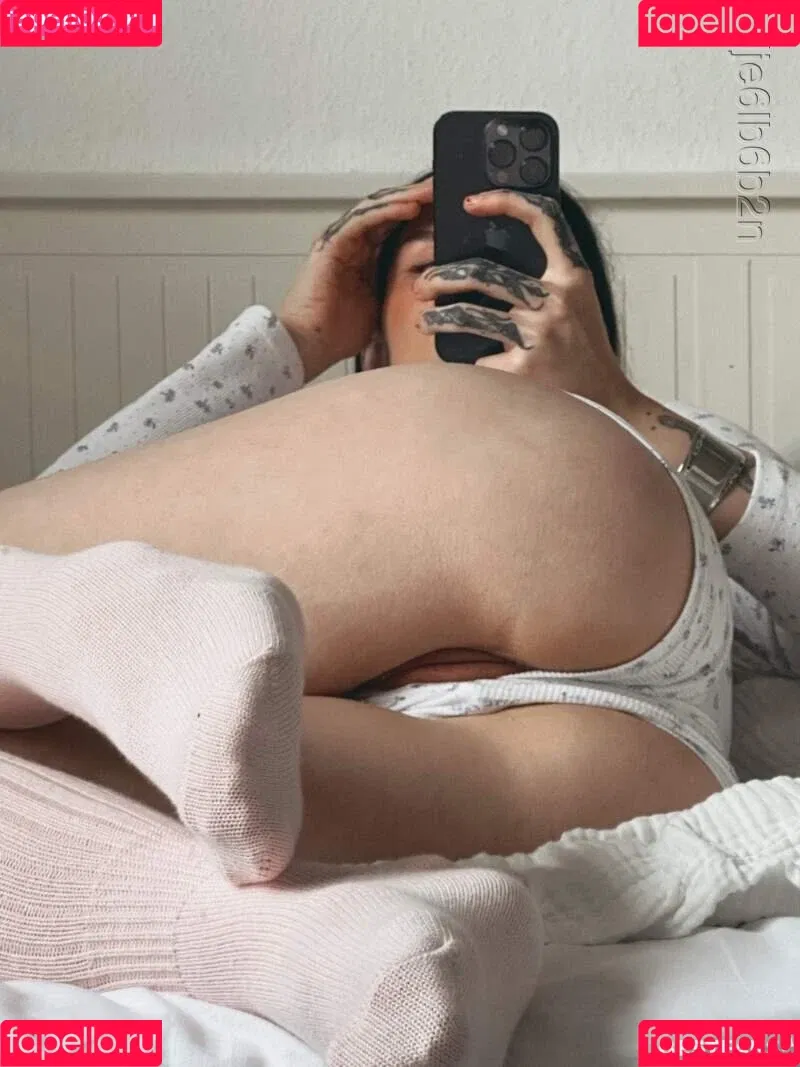 Leonie Jeen Onlyfans Photo Gallery 
