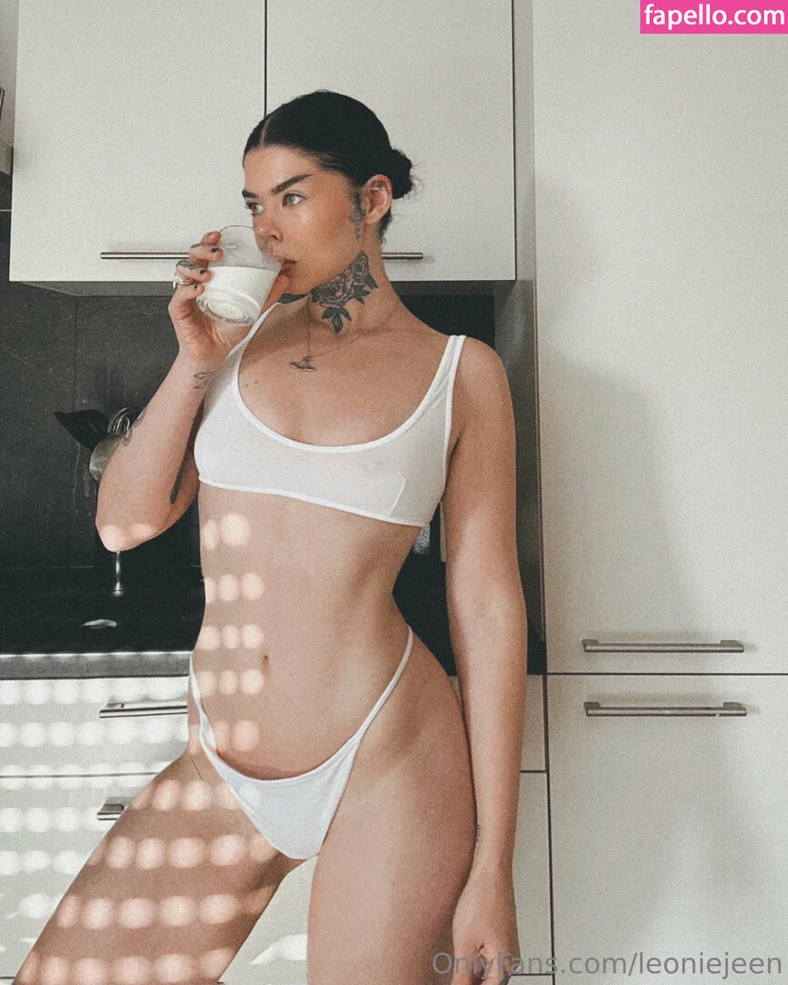 Leonie Jeen Nude Onlyfans Photo 46