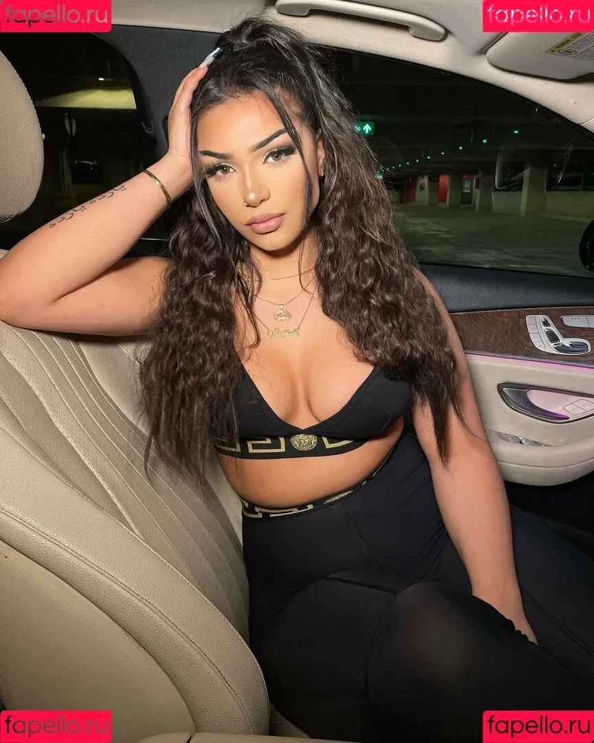 golta.a Onlyfans Photo Gallery 