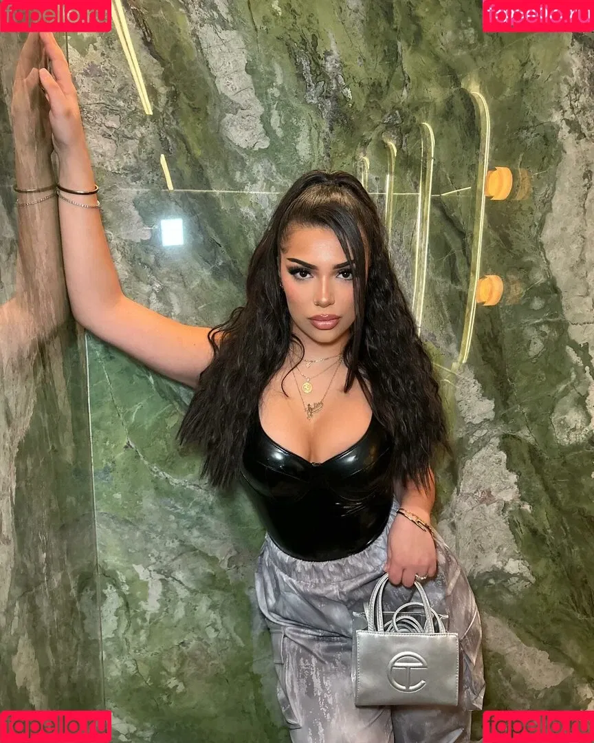 golta.a Onlyfans Photo Gallery 