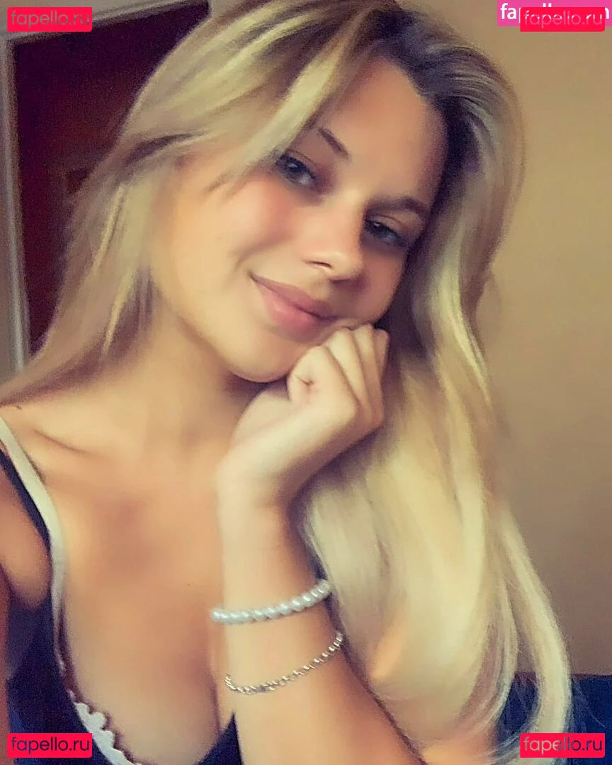 Nolwenn Dis Onlyfans Photo Gallery 