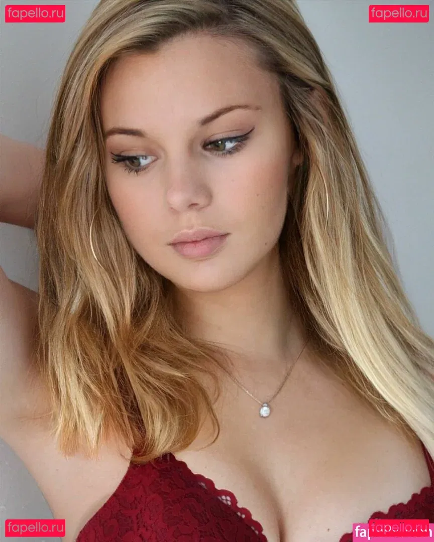 Nolwenn Dis Onlyfans Photo Gallery 