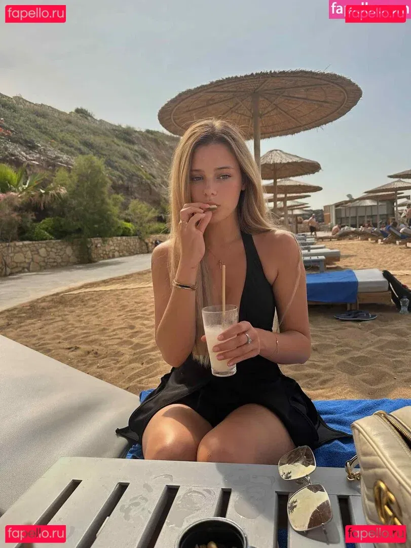 Nolwenn Dis Onlyfans Photo Gallery 