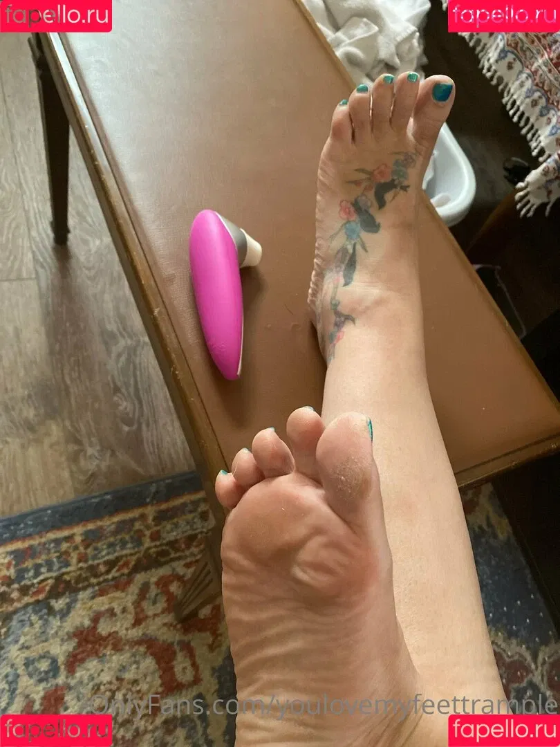 youlovemyfeettrample Onlyfans Photo Gallery 