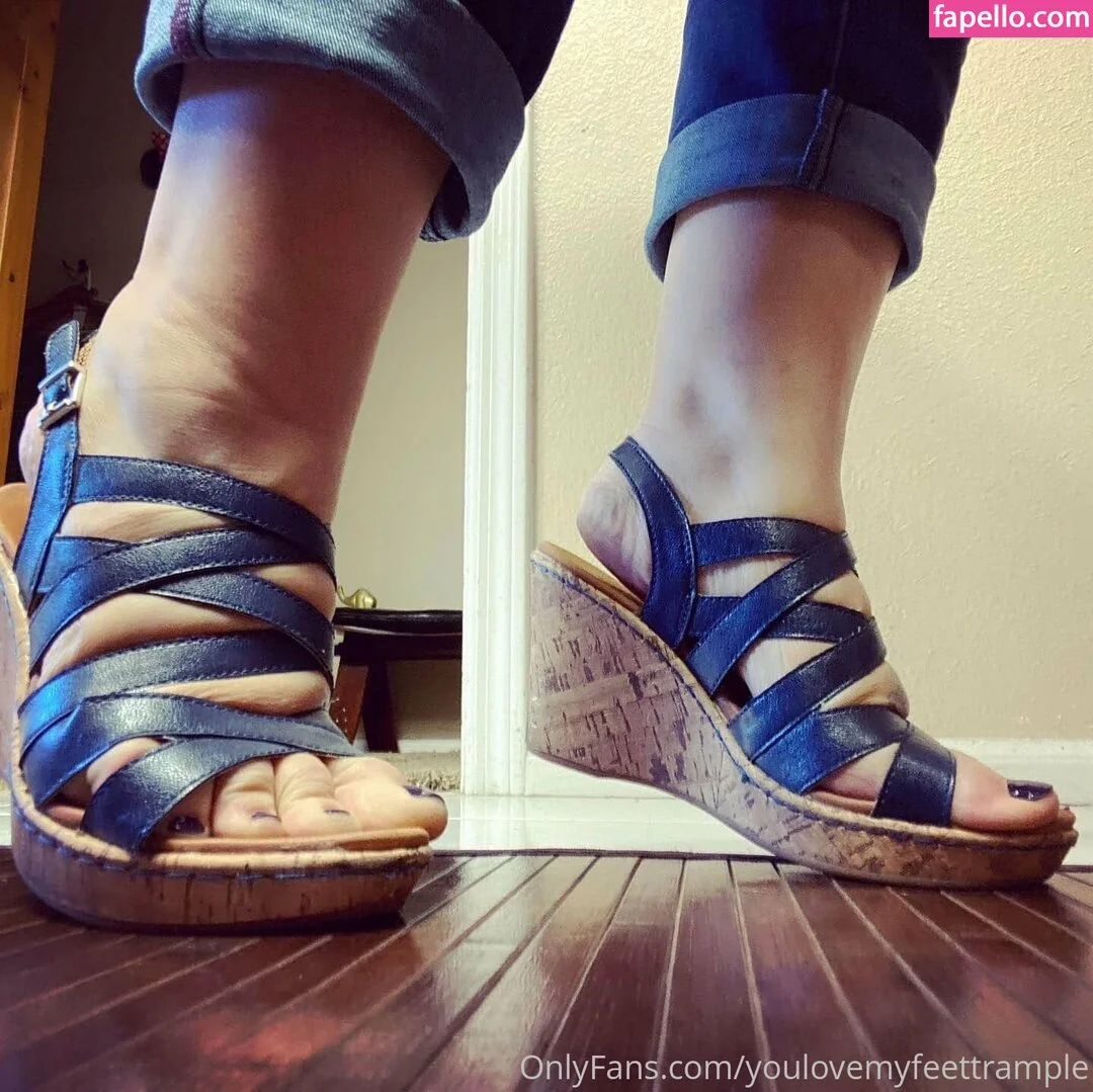 youlovemyfeettrample Onlyfans Photo Gallery 