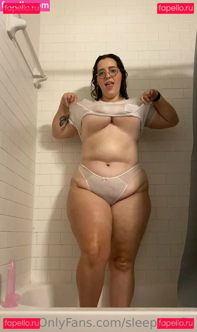 sleepy.sofia Onlyfans Photo Gallery 