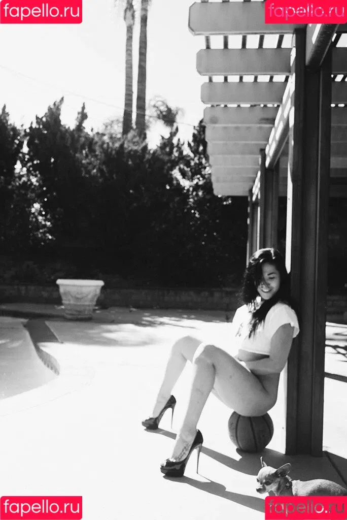 London Keyes Onlyfans Photo Gallery 
