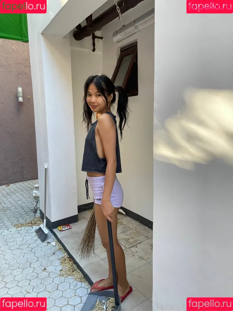 AlexIcy Onlyfans Photo Gallery 