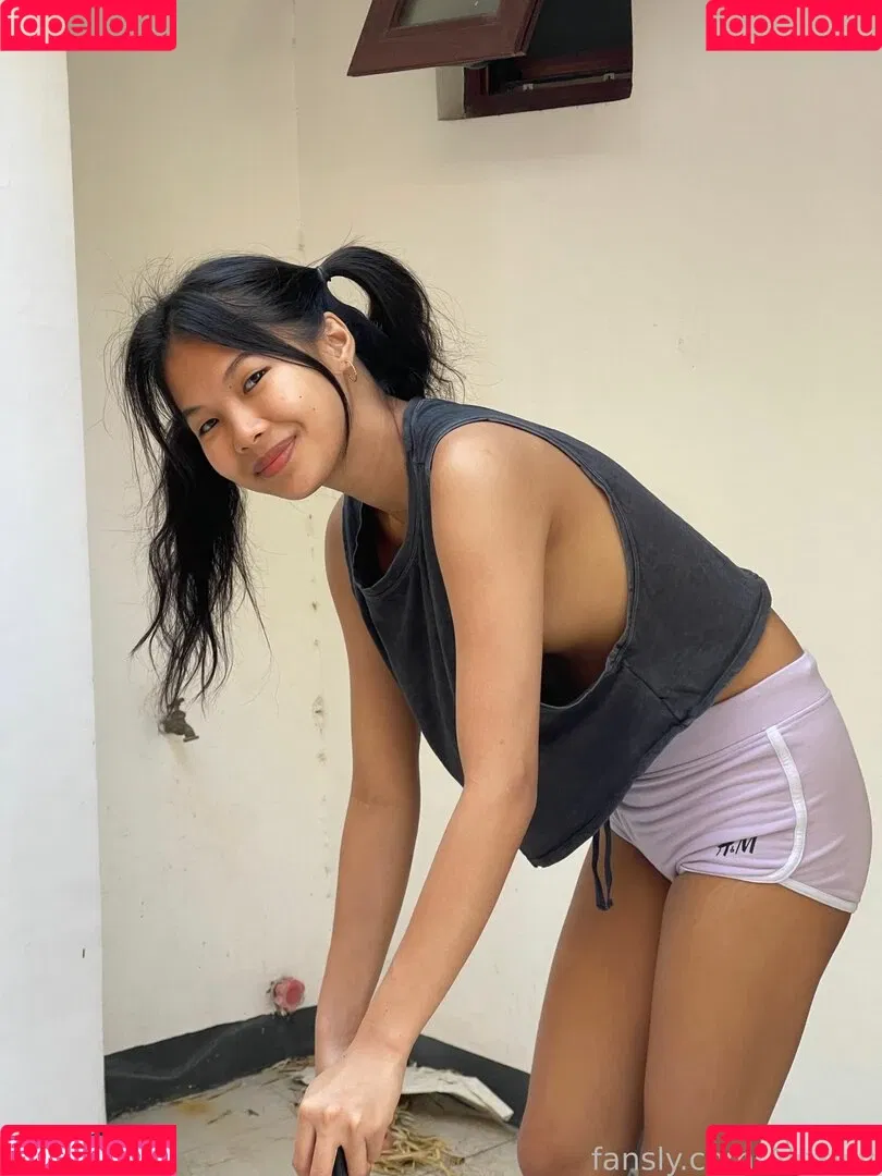 AlexIcy Onlyfans Photo Gallery 