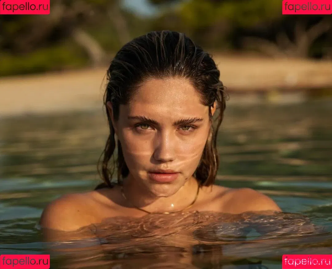 Mitsou Jung Onlyfans Photo Gallery 