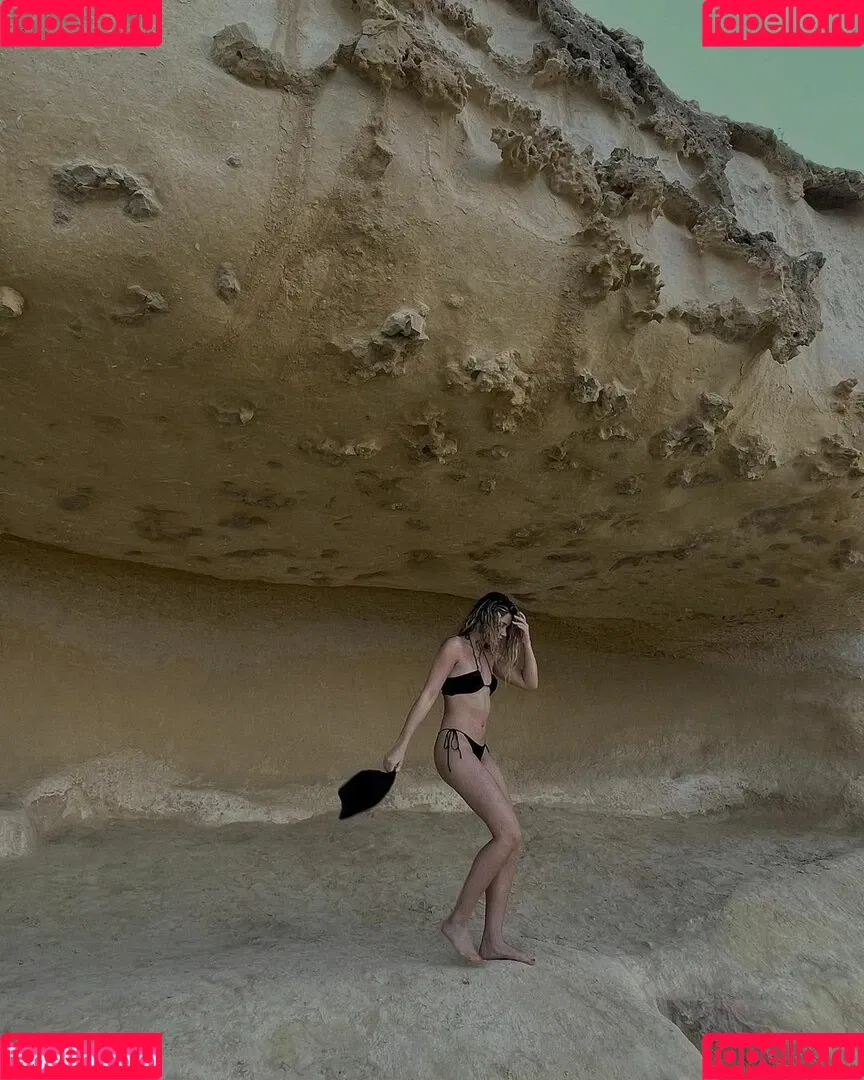 Mitsou Jung Onlyfans Photo Gallery 