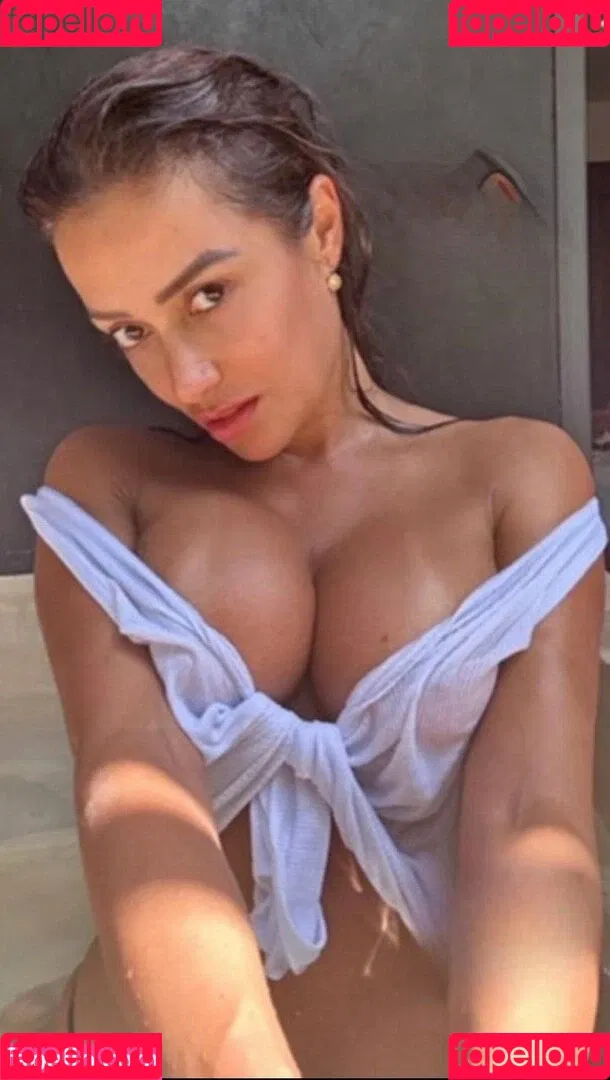 Loregalvez Onlyfans Photo Gallery 