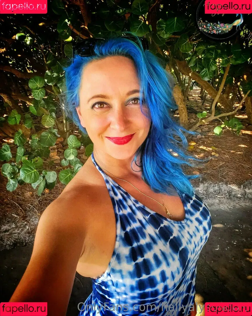 Hally Alyson Onlyfans Photo Gallery 