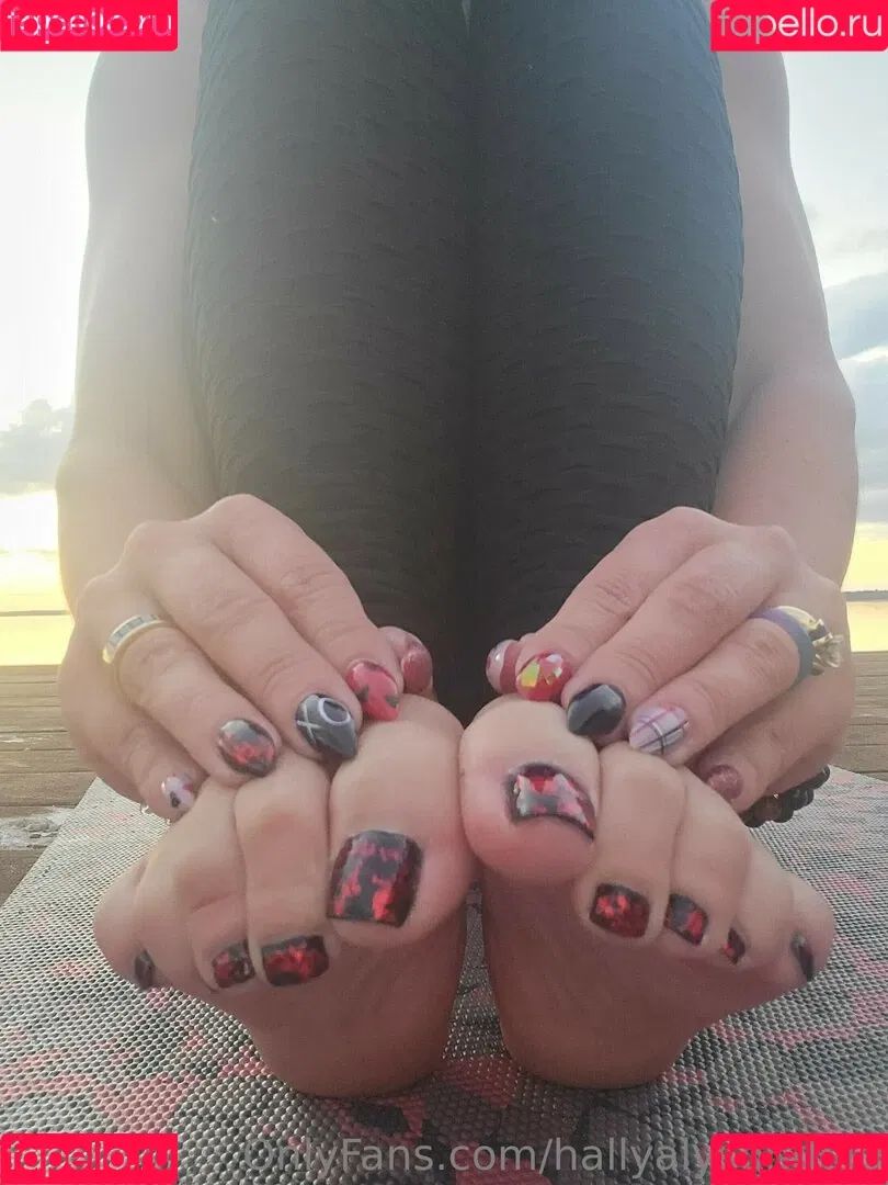 Hally Alyson Onlyfans Photo Gallery 