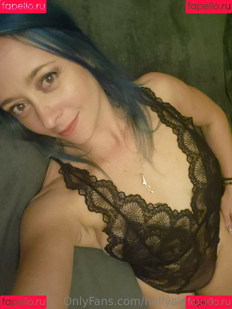 Hally Alyson Onlyfans Photo Gallery 