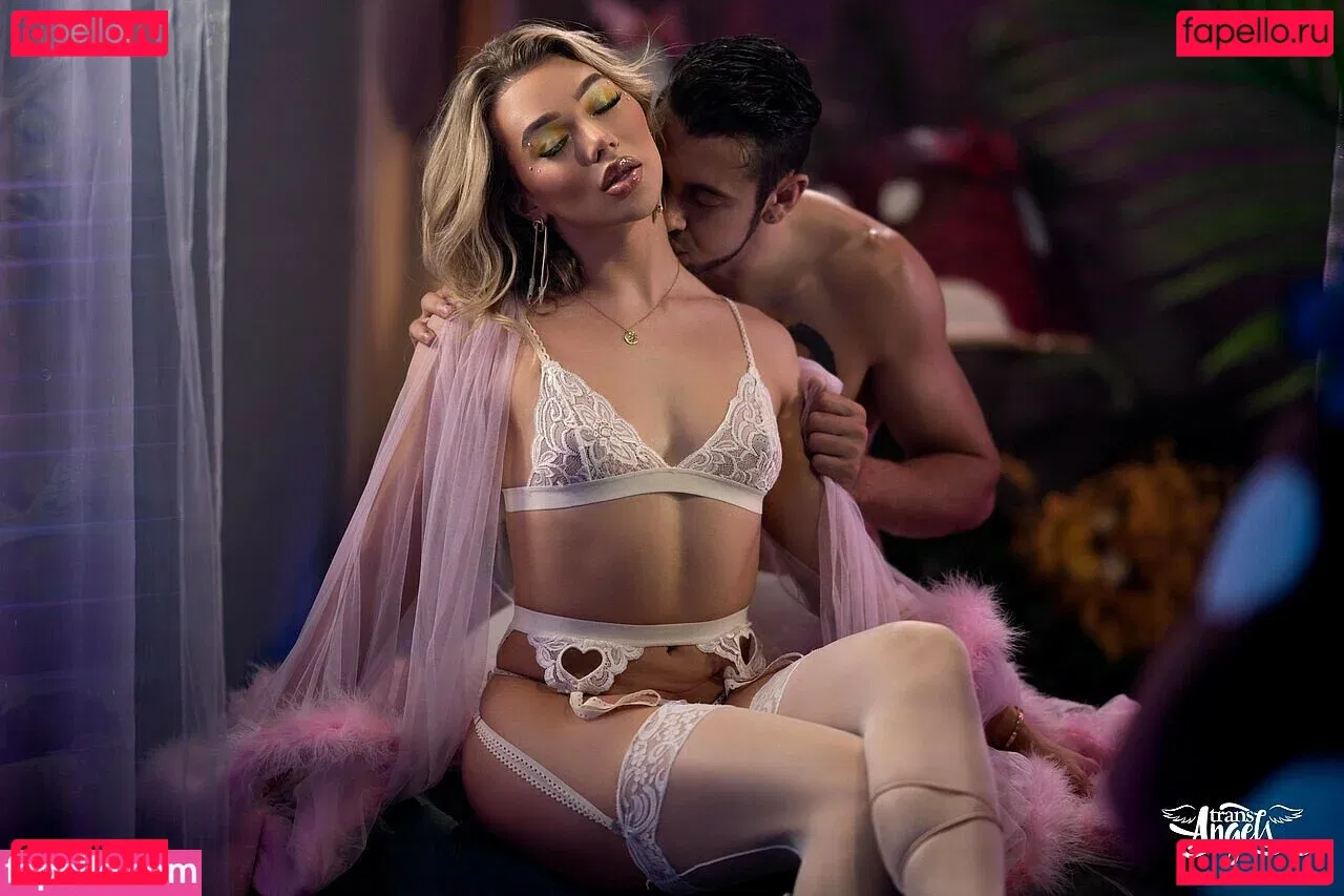 Emma Rose / Emma_Rose_24 Onlyfans Photo Gallery 