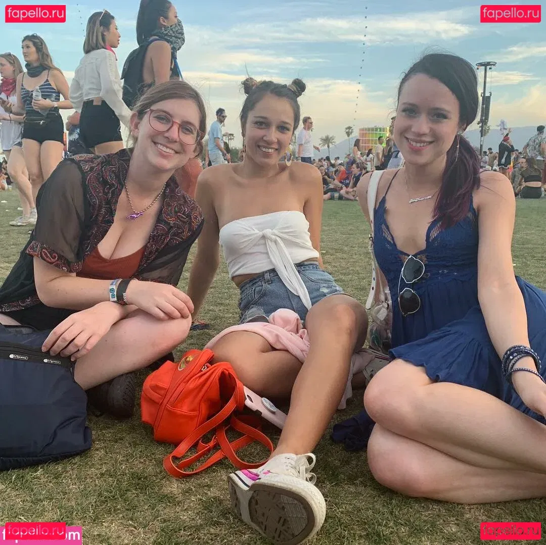 jenhearts247 Onlyfans Photo Gallery 