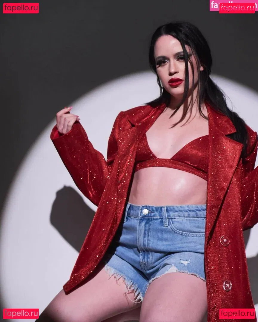 jenhearts247 Onlyfans Photo Gallery 