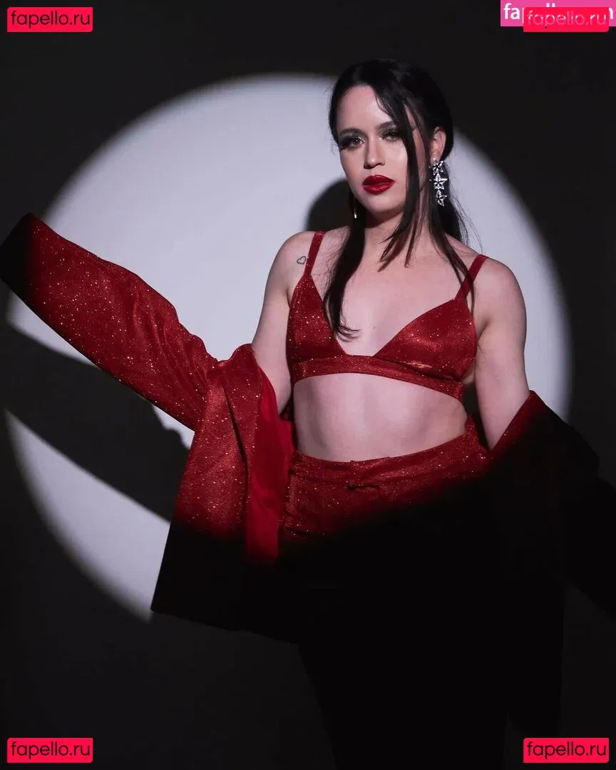 jenhearts247 Onlyfans Photo Gallery 