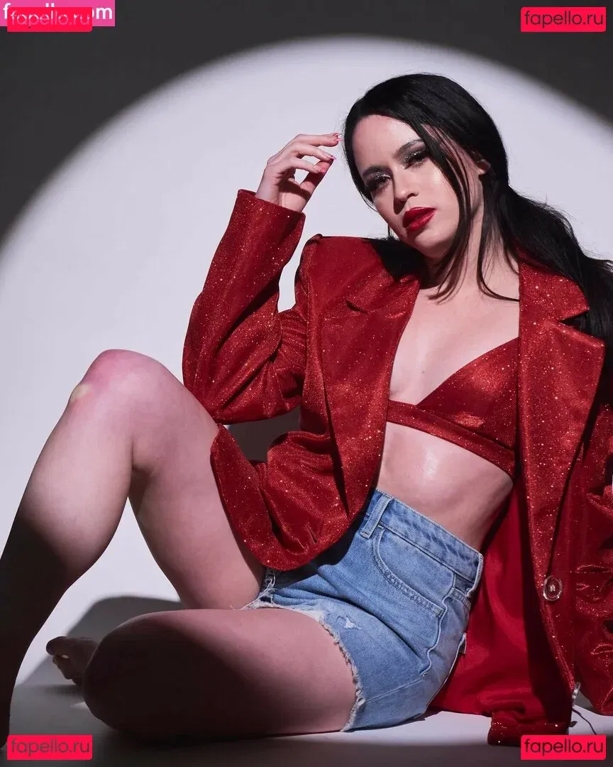 jenhearts247 Onlyfans Photo Gallery 