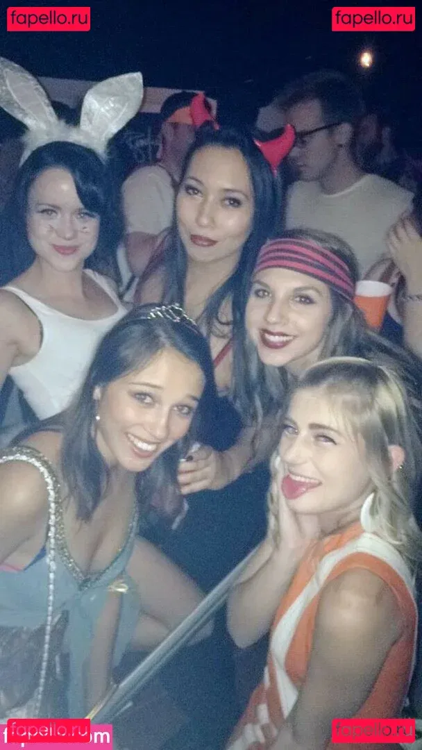 jenhearts247 Onlyfans Photo Gallery 