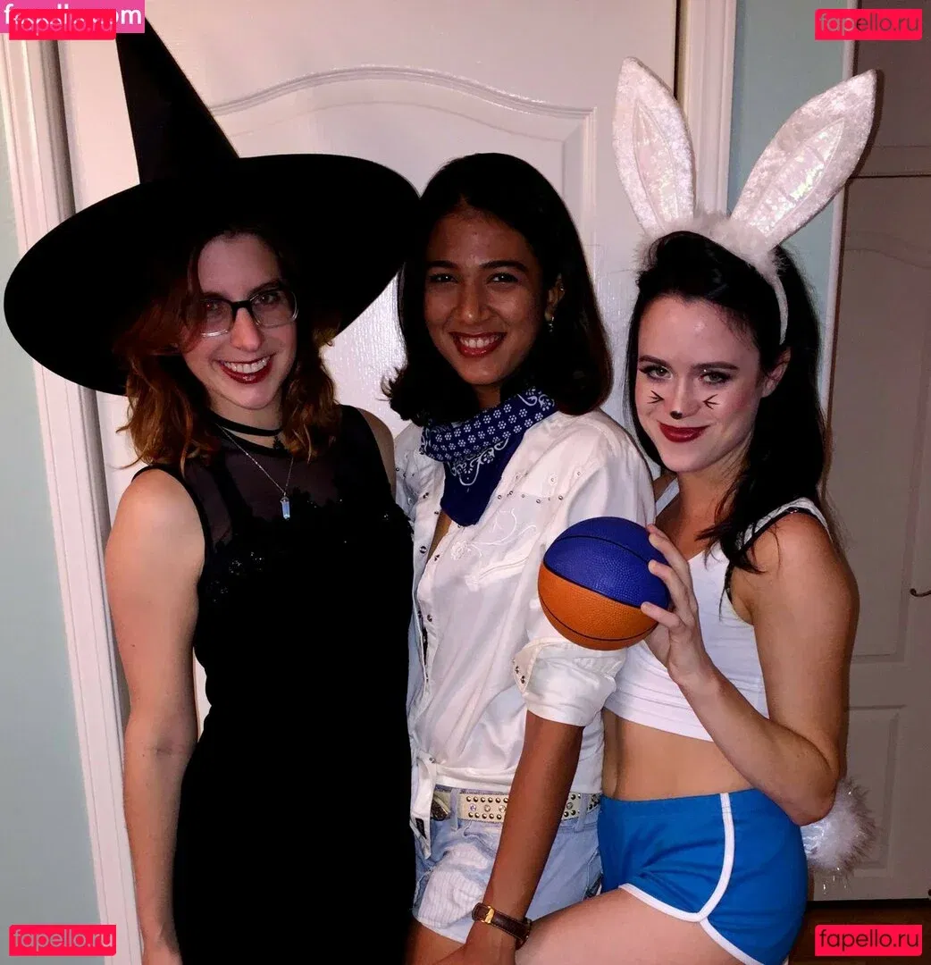 jenhearts247 Onlyfans Photo Gallery 