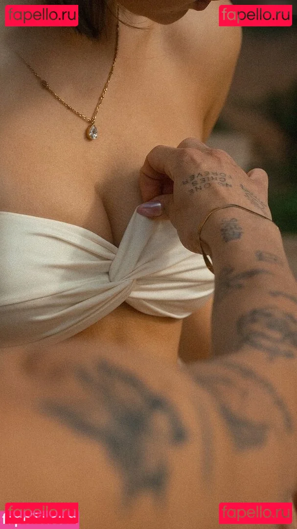 Laura Michelle Onlyfans Photo Gallery 