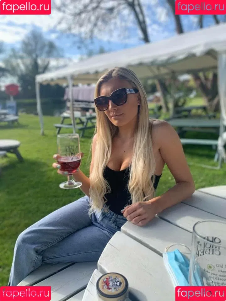 Megan J Onlyfans Photo Gallery 