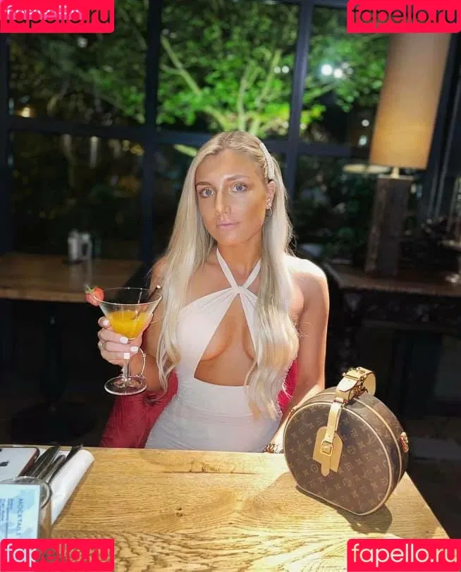 Megan J Onlyfans Photo Gallery 