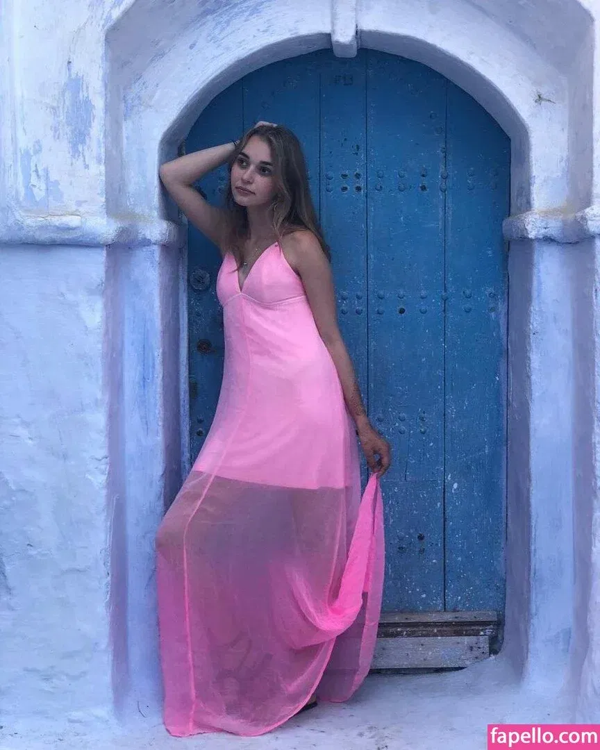 Nikki Roumel Onlyfans Photo Gallery 