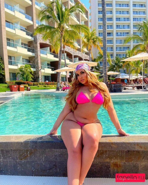 Stacy Londyn Nude Onlyfans Photo 32