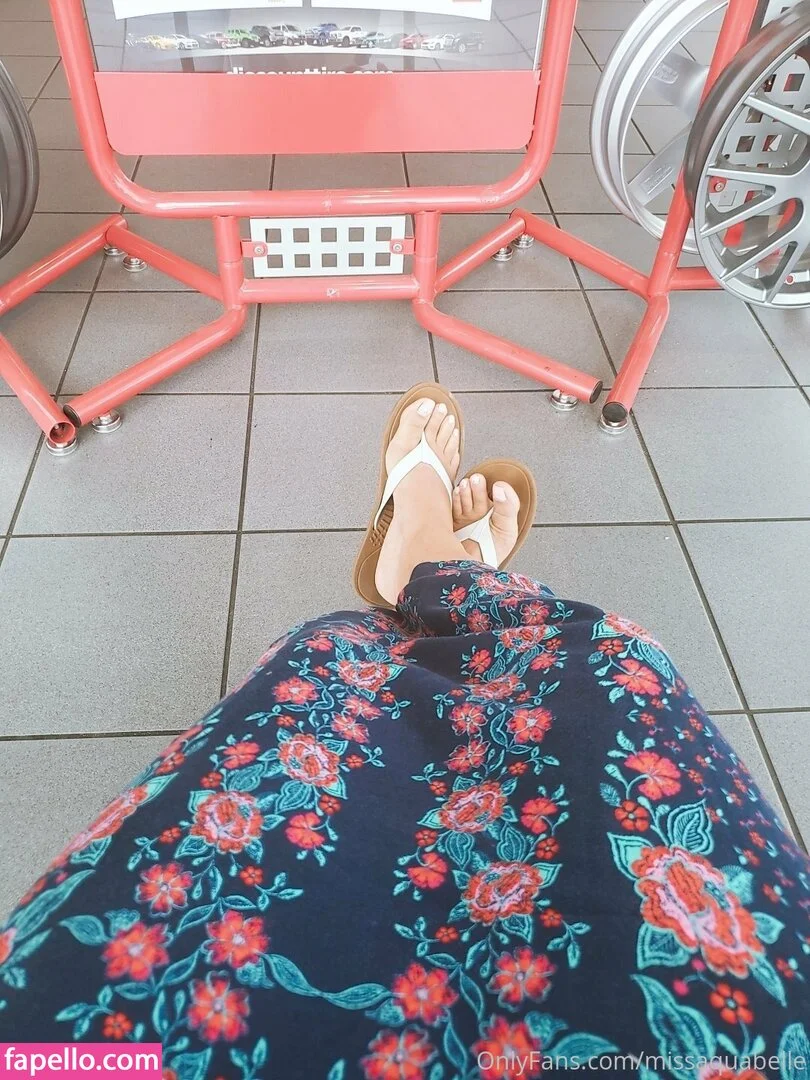 missaquabelle Onlyfans Photo Gallery 