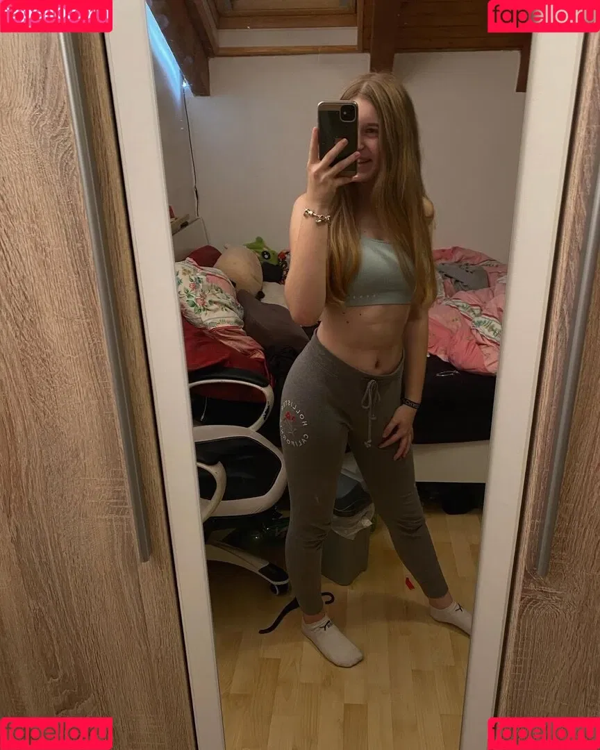 Mrs.kuechler Onlyfans Photo Gallery 