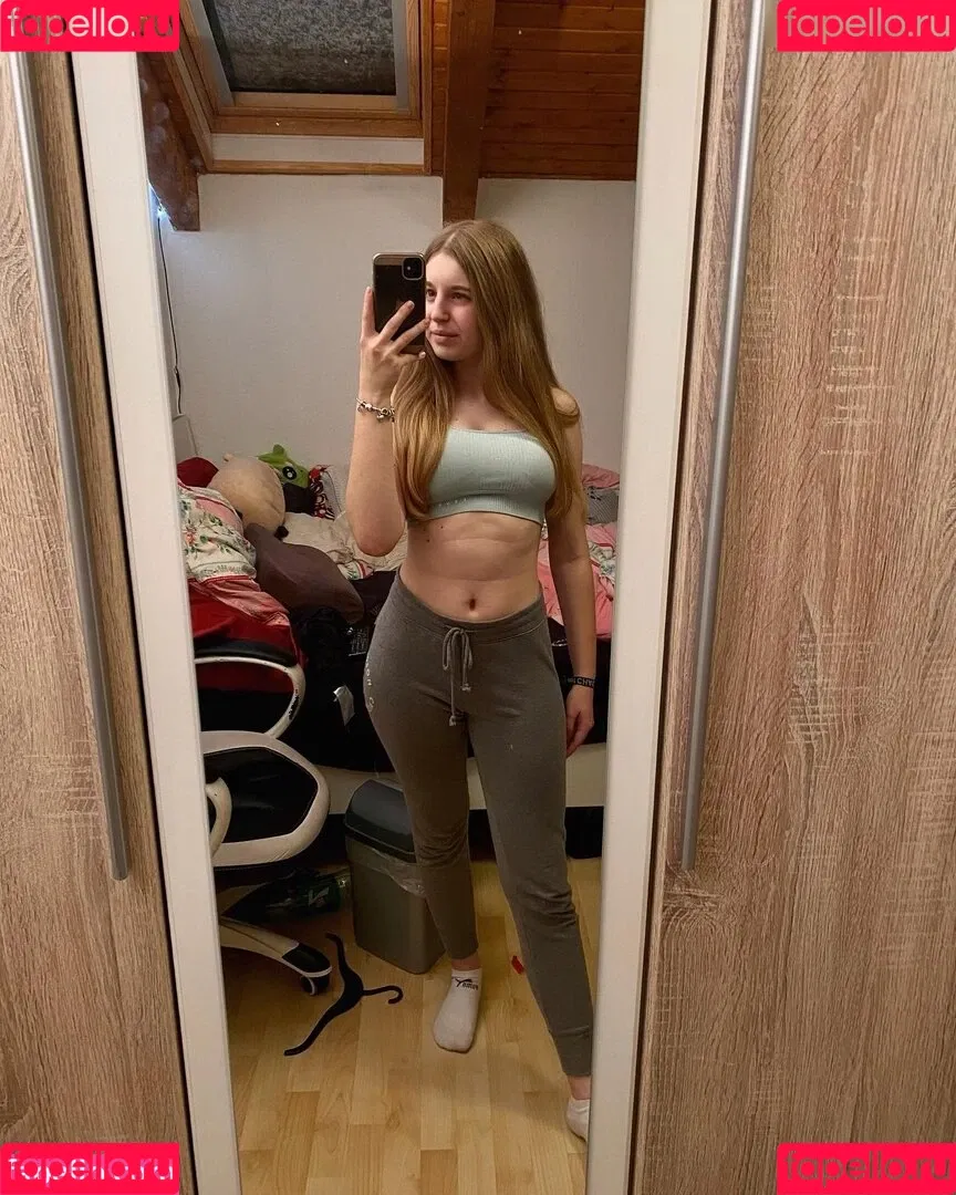 Mrs.kuechler Onlyfans Photo Gallery 