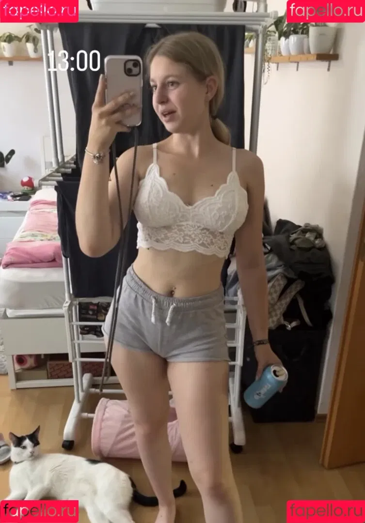 Mrs.kuechler Onlyfans Photo Gallery 
