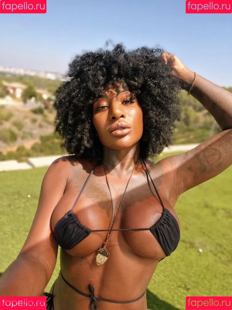 Josy Black Onlyfans Photo Gallery 