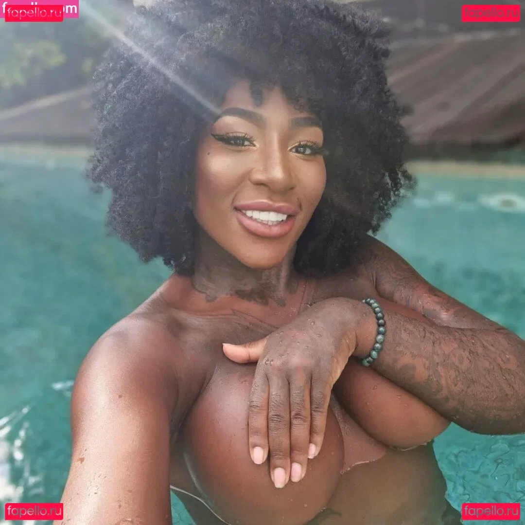 Josy Black Onlyfans Photo Gallery 