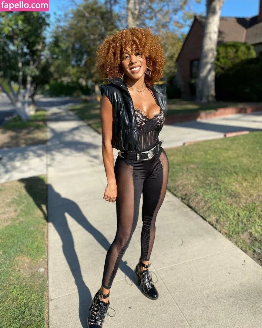 Jenn Muriel Onlyfans Photo Gallery 