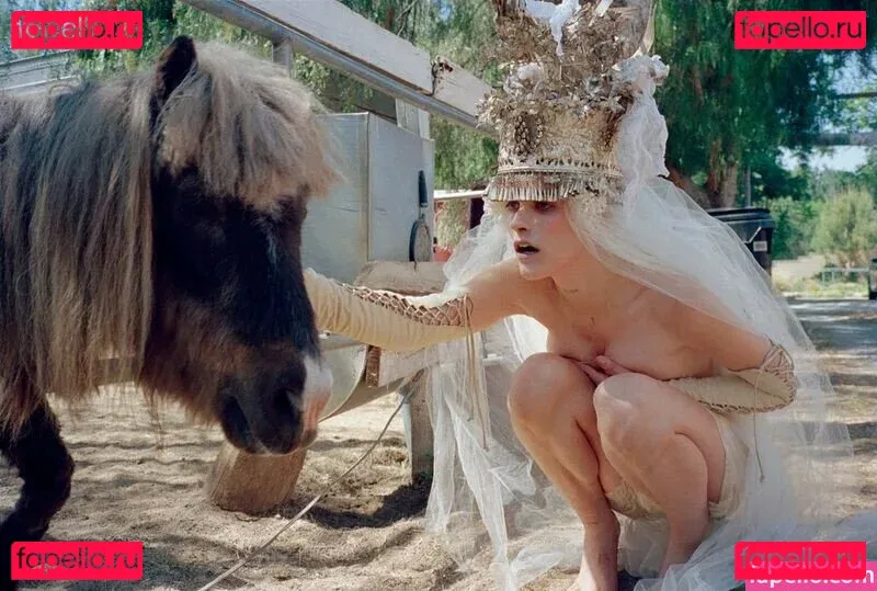 Ethel Cain Onlyfans Photo Gallery 